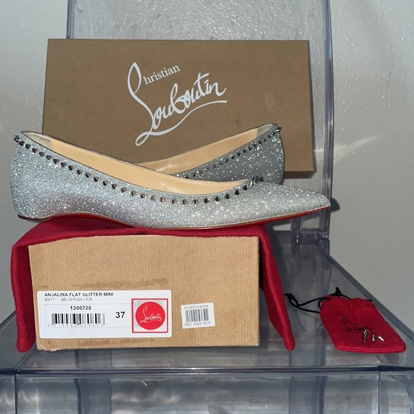 Christian Louboutin new 37,ANJALINA FLAT GLITTER MINI SV71 SILVER,serial#1200727 - Picture 3 of 14